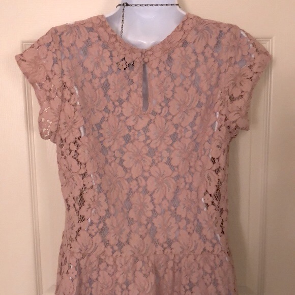 Gorgeous lace peplum blouse - Picture 11 of 13